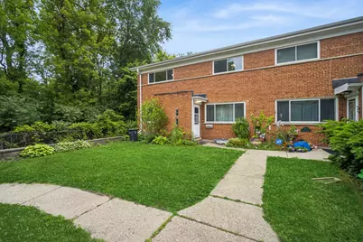 221 Dodge Avenue #B, Evanston, IL 60202 - Photo 1