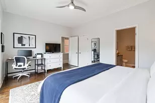 929 W George St, Chicago, IL 60657 - Photo 12