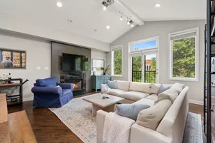 929 W George St, Chicago, IL 60657 - Photo 4