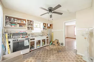 1203 Taylor St, Rockford, IL 61101 - Photo 6