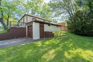 1203 Taylor St, Rockford, IL 61101 - Photo 14