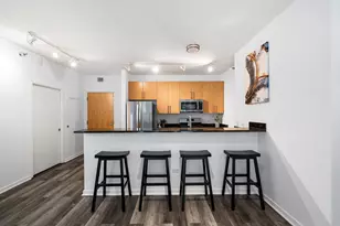 125 S Green St, Chicago, IL 60607 - Photo 8