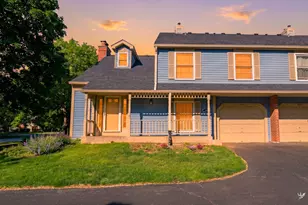 1417 Queensgreen Cir, Naperville, IL 60563 - Photo 2