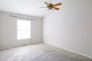 1417 Queensgreen Cir, Naperville, IL 60563 - Photo 24