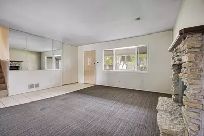 500 Audubon Street, Hoffman Estates, IL 60169 - Photo 2