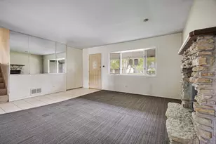500 Audubon St, Hoffman Estates, IL 60169 - Photo 2