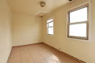 2039 W 18th Pl, Chicago, IL 60608 - Photo 18
