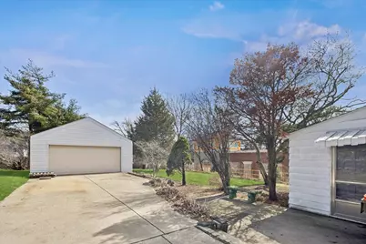 141 S Neltnor Boulevard, West Chicago, IL 60185 - Photo 22