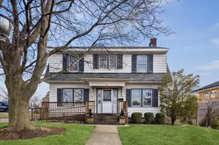 141 S Neltnor Blvd, West Chicago, IL 60185 - Photo 1