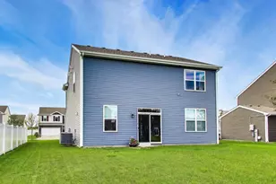 2016 Magnolia Ln, Wonder Lake, IL 60097 - Photo 18