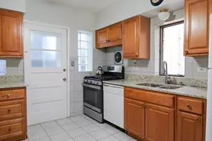 5838 N Mulligan Ave, Chicago, IL 60646 - Photo 8