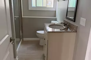 910 Fairlawn Ave, Libertyville, IL 60048 - Photo 10