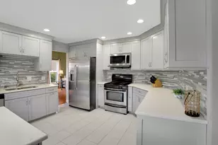 5 Cheswick Ct, Schaumburg, IL 60194 - Photo 12