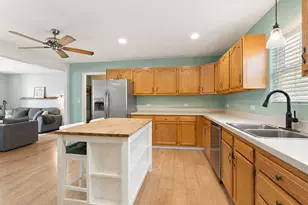 405 Allen St, Joliet, IL 60436 - Photo 12