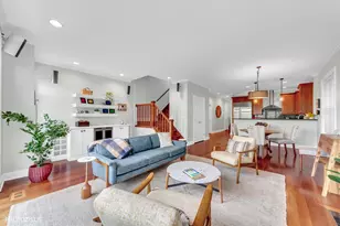 2914 N Sheffield Ave, Chicago, IL 60657 - Photo 18