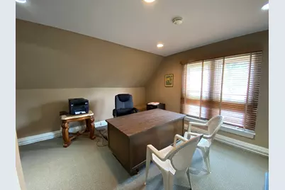 404 S 2nd Street, Saint Charles, IL 60174 - Photo 4