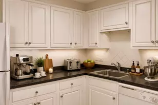 10 E Ontario St, Chicago, IL 60611 - Photo 12