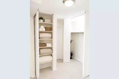 10 E Ontario Street #2509, Chicago, IL 60611 - Photo 6