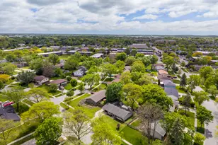 1723 Hartmann Dr, Schaumburg, IL 60193 - Photo 36