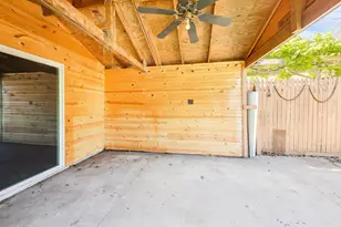 5207 N Lovejoy Ave, Chicago, IL 60630 - Photo 32