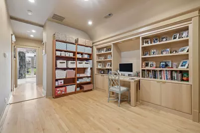 2023 W Walton Street, Chicago, IL 60622 - Photo 18