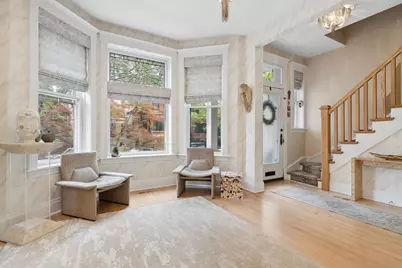 2023 W Walton Street, Chicago, IL 60622 - Photo 4