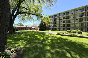 255 S West Ave, Elmhurst, IL 60126 - Photo 38