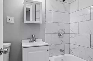 7732 S Phillips Ave, Chicago, IL 60649 - Photo 12