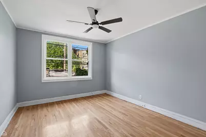 7732 S Phillips Avenue, Chicago, IL 60649 - Photo 14