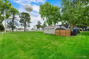 305 S Maple St, Waterman, IL 60556 - Photo 26