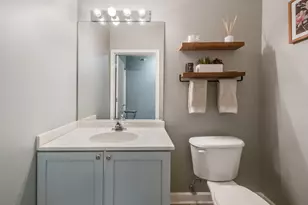 645 N Kingsbury St, Chicago, IL 60654 - Photo 8