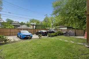 1529 W Touhy Ave, Chicago, IL 60626 - Photo 16