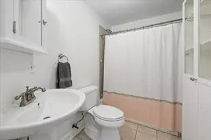1529 W Touhy Ave, Chicago, IL 60626 - Photo 12