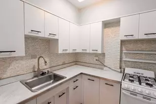 2330 N Lincoln Park W Ave, Chicago, IL 60614 - Photo 6