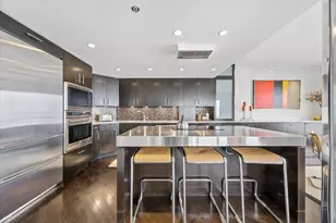 950 N Michigan Ave, Chicago, IL 60611 - Photo 4