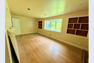 4923 W Wonder Lake Drive, Wonder Lake, IL 60097 - Photo 2
