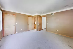 26371 N Diamond Lake Rd, Mundelein, IL 60060 - Photo 18