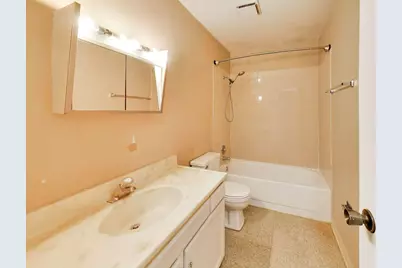 26371 N Diamond Lake Road, Mundelein, IL 60060 - Photo 28