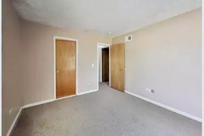 26371 N Diamond Lake Road, Mundelein, IL 60060 - Photo 24