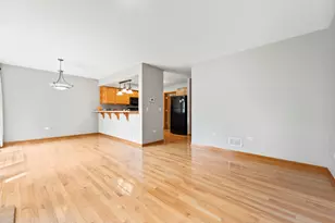 2822 Granite Ct, Crystal Lake, IL 60012 - Photo 6
