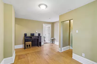 17 S Liberty Street, Elgin, IL 60120 - Photo 8