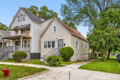 12025 S Prairie Avenue, Chicago, IL 60628 - Photo 1