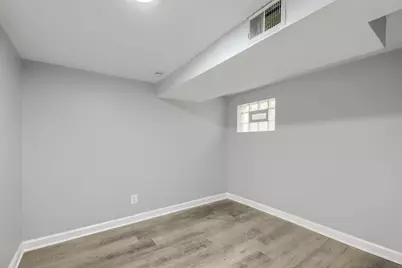 12025 S Prairie Avenue, Chicago, IL 60628 - Photo 8