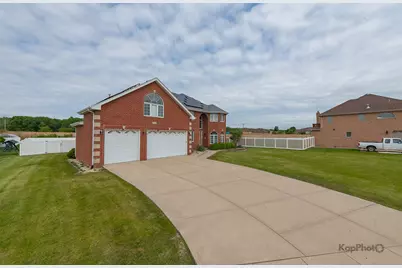 18730 Welch Way, Country Club Hills, IL 60478 - Photo 4