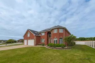 18730 Welch Way, Country Club Hills, IL 60478 - Photo 2