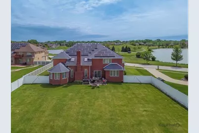 18730 Welch Way, Country Club Hills, IL 60478 - Photo 28