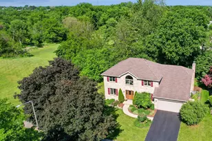 5S435 Arlington Ave, Naperville, IL 60540 - Photo 2