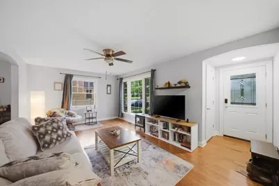 389 S Westgate Road, Des Plaines, IL 60016 - Photo 6