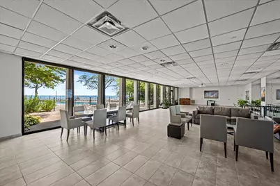 [Address not provided], Wilmette, IL 60091 - Photo 18