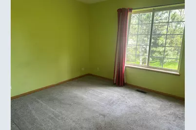 211 Monarch Drive, Streamwood, IL 60107 - Photo 10